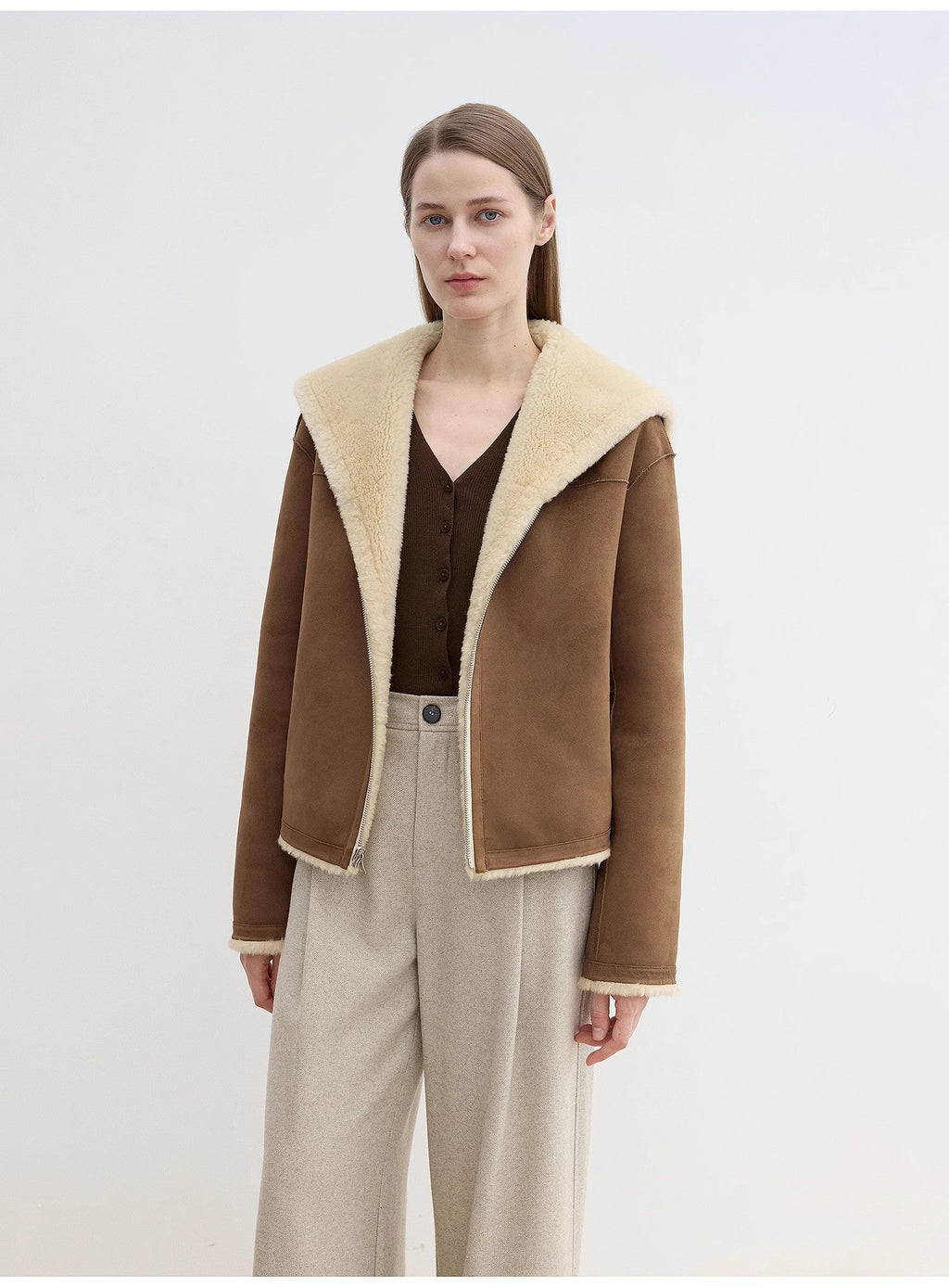 “Floating Dune" Wool Contrasting Artificial Composite suede Navy Collar