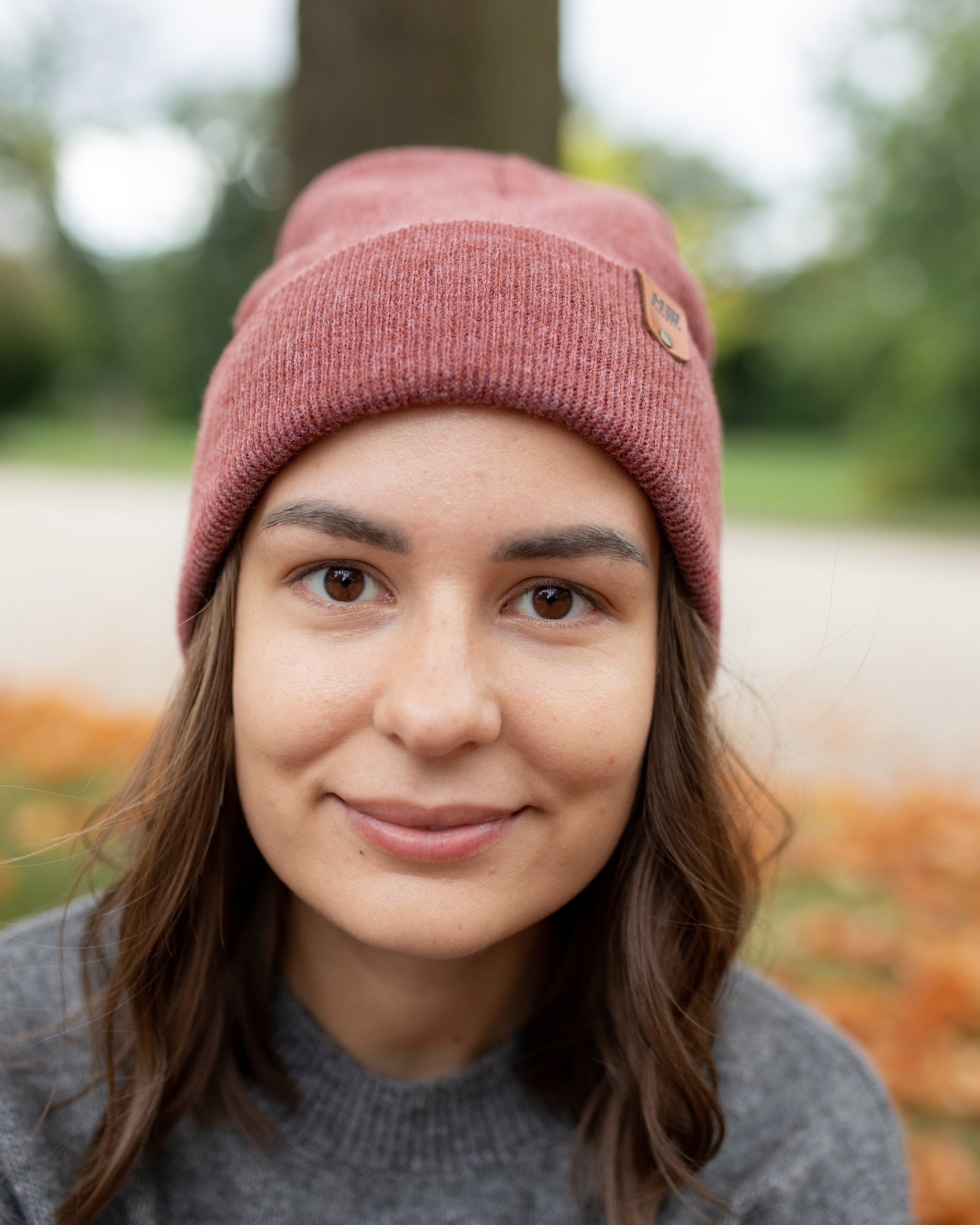 Knit Cuffed Beanie - Rusty Burgundy