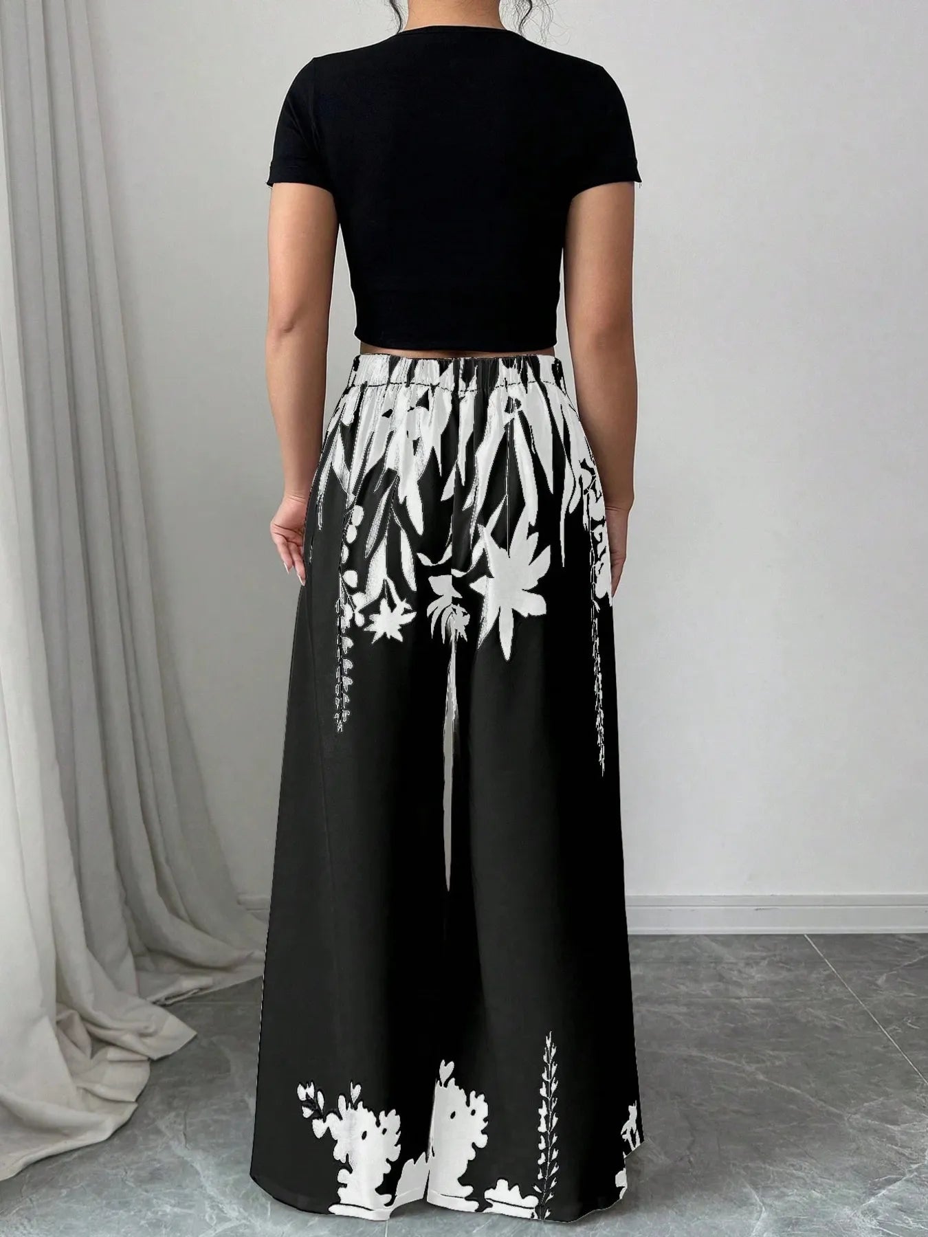 Printed Wide Leg Pants