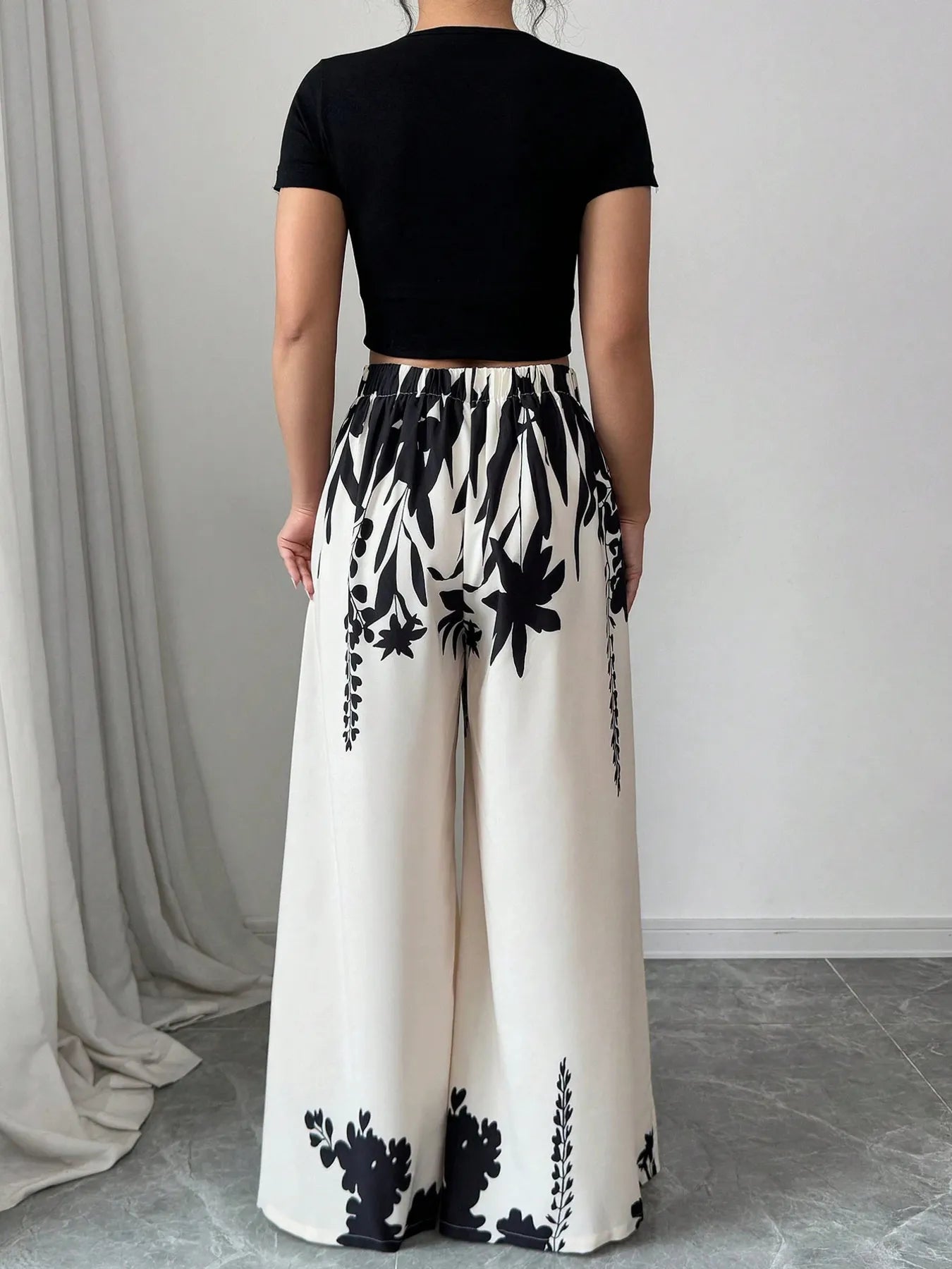 Printed Wide Leg Pants